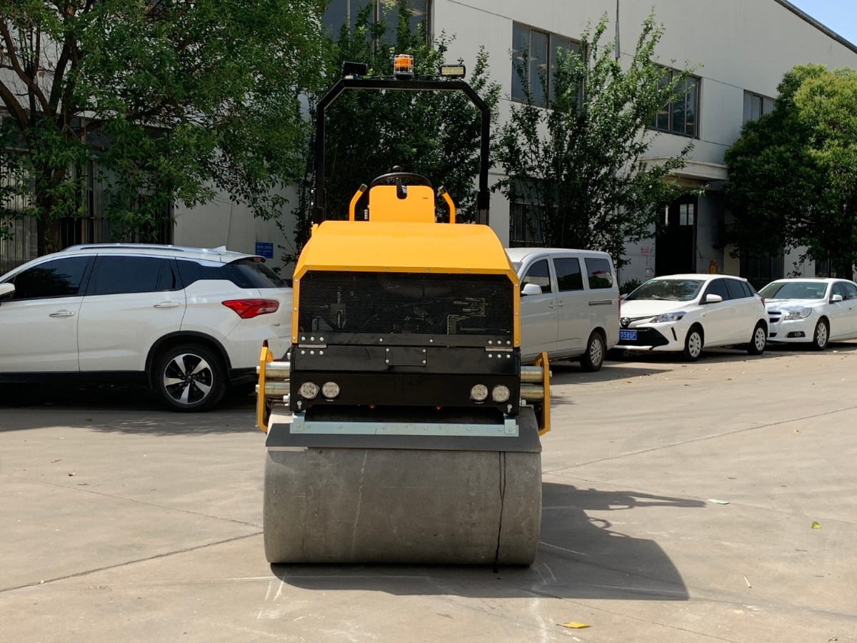 小型壓路機適合在什么溫度工作?